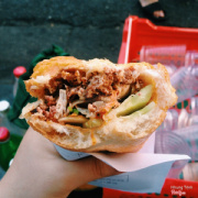 Bánh mì đầy đủ 20k