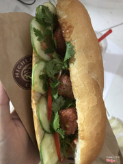 Banh mi xiu mai 19k