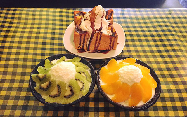 Take Away Food - Cafe & Patbingsu