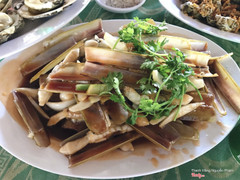 ốc móng tay xào me