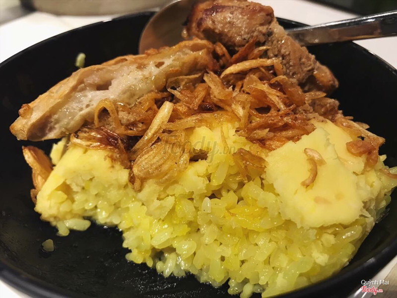 Hình chủ tiệm chụp