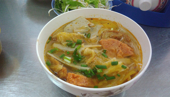 Phở Bò & Bún Chả Cá