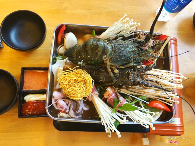 Lẩu tí hon 139k + 1 con tôm hùm riêng 70k