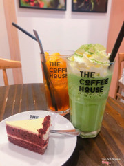 Red velvet, trà đào cam sả size nhỏ, matcha đá xay