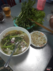 phở bò: 25000 vnđ