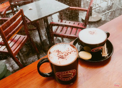 Hot dark chocolate & Latte