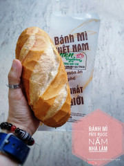 Bánh mì pate chay ruốc nấm nhà làm