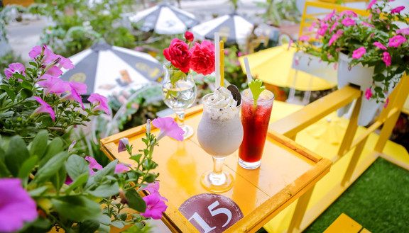 Rose Coffee - Ngôi Nhà Hoa Hồng