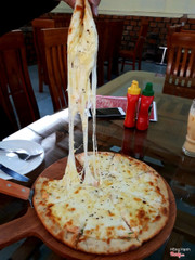 pizza c&#225; hồi