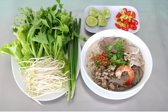 BÉ BA - Hủ Tiếu Nam Vang & Cơm Tấm - Lê Công Phép