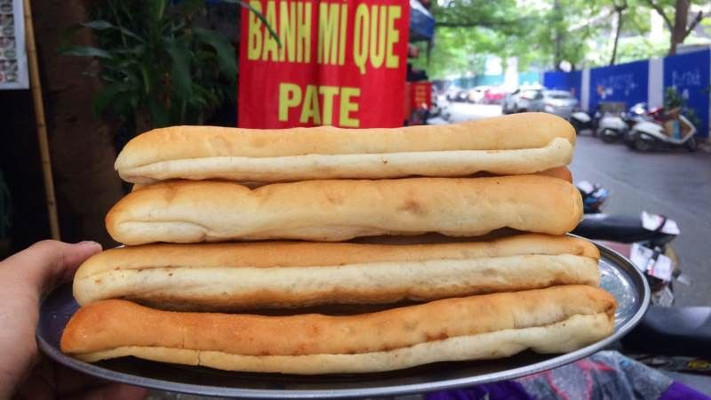 Bánh Mì Que & Pate Gia Tuyền - Nguyễn Văn Huyên