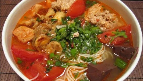 BÚN RIÊU NGUYỄN HỮU CẦU