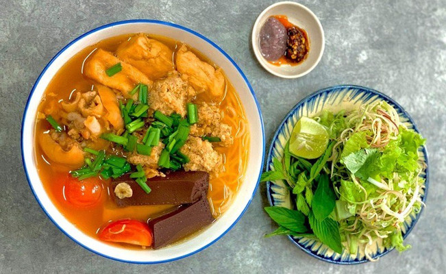 Chang Lee - Canh Bún SG & Bún Riêu SG - Lê Văn Nghề