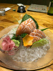 Sashimi cá hồi