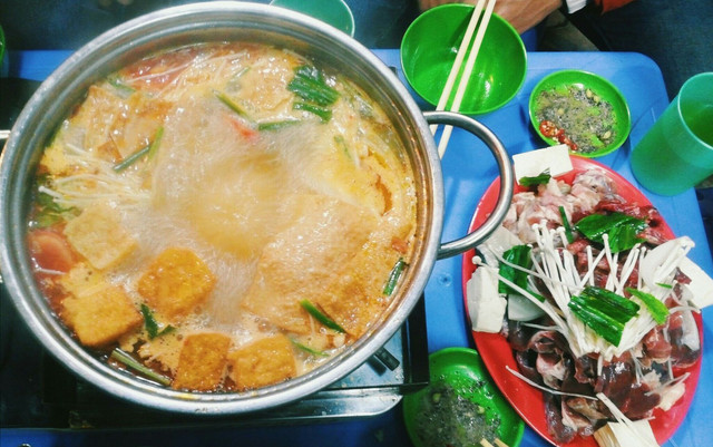 Cát Bà Quán - Lẩu Nướng Hải Sản