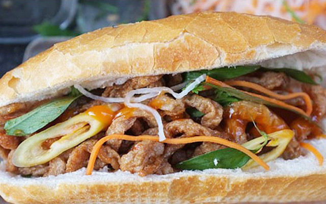 Bánh Mì Vịt Quay - Nguyễn Trãi