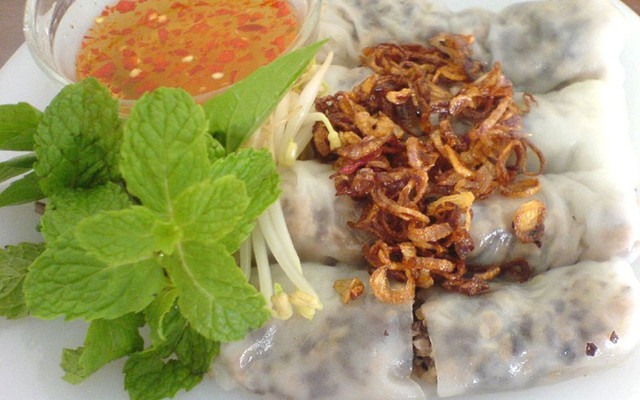 Bánh Cuốn Nóng