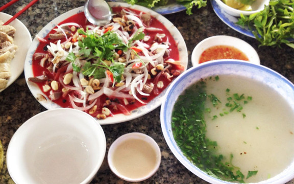 Bảy Tài - Cháo Tiết Canh