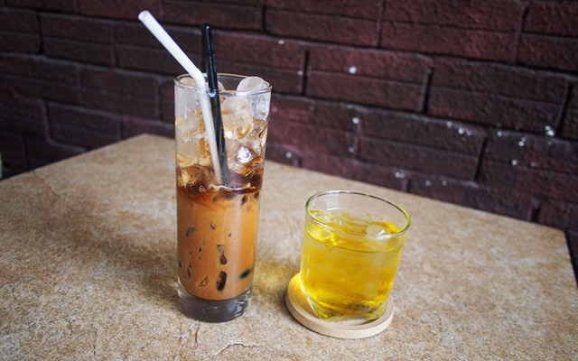Khúc Thuỵ Du Coffee