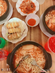 Đặc biệt thích phô-mai que ở đây nữa!