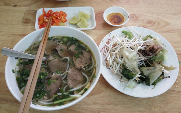 O Thy - Bún Bò Huế, Hủ Tiếu & Bánh Mì Xíu Mại