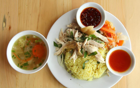Tiệm Cơm Như Ý