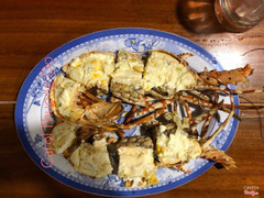 Tôm hùm 1 con 1kg, 900k/kg