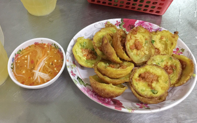 Bà Tám - Bánh Xèo, Bánh Khọt & Chả Giò