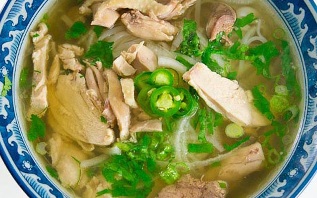 Phở Hòa - Bún Phở Gà, Bò, Xíu Mọc