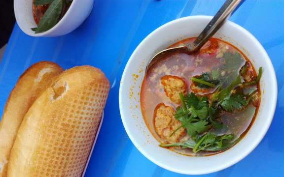 Bánh Mì Xá Xíu - Phù Đổng Thiên Vương