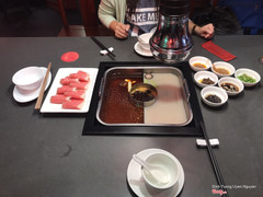 Lẩu cay xé lưỡi và lẩu trường thọ