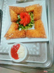 Món đặc trưng: Chả Giò Hải Sản