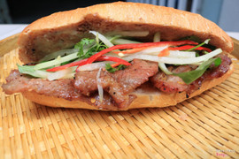 Bánh mì thịt nướng