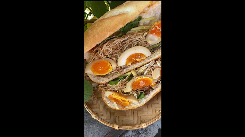 Mama Chang - Bánh Mì Xứ Quảng