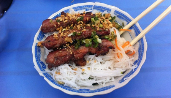 Tùy Duyên - Bún Thịt Nướng & Cà Ri Gà