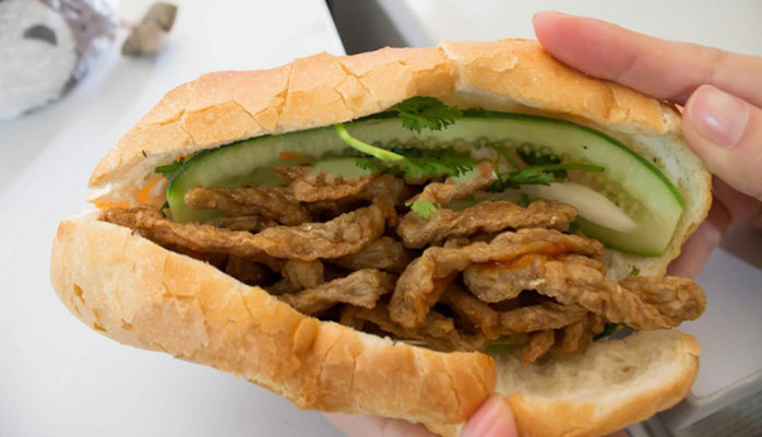 Bánh Mì Má Hải - Phan Tứ