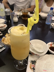 Nước ép táo hơi ngọt