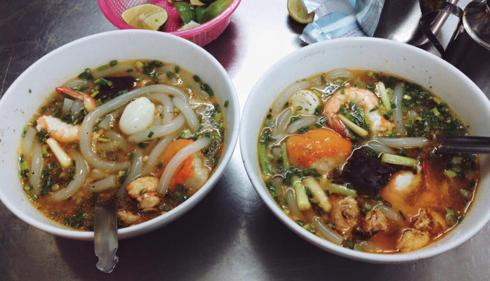 Chị Bảy - Bánh Canh Cua & Gỏi Cuốn