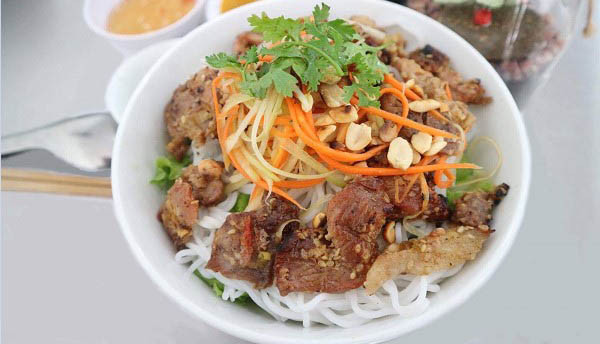 Bà Ngọc - Bún Thịt Nướng