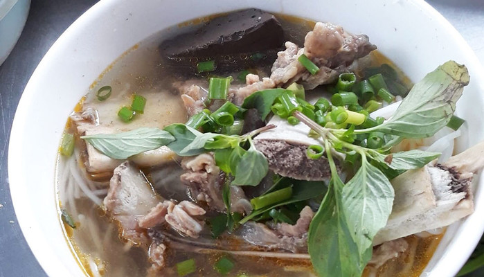 Cô Bông - Bún Bò Huế