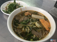 Bún bò chả