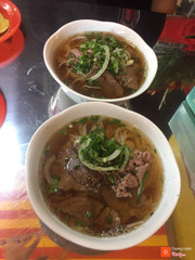 Tô như hình là phở 2 món không xương (tái nạm) có giá 32k
