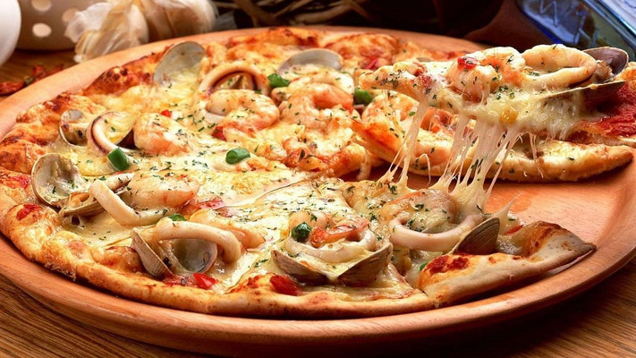 Pizza Nhà Tớ Làm