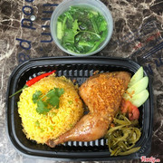 Cơm Đùi Gà góc tư