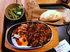 Mong quán xem lại thái độ của bảo vệ, chửi khách 