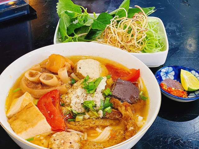 Kim Sơn Bảo - Bún Riêu & Canh Bún - Đào Sư Tích