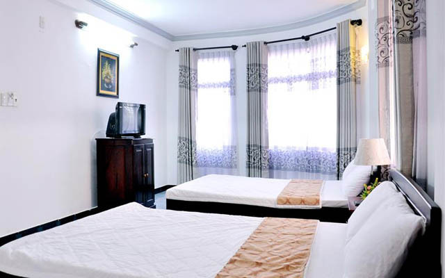 Lộc Tấn Hotel - Quốc Lộ 13