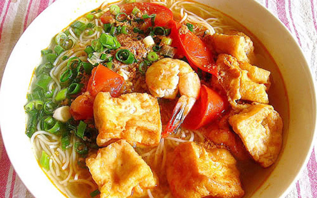 Bún Riêu Cô Hương - Phạm Hồng Thái