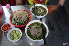 Bún bò Huế