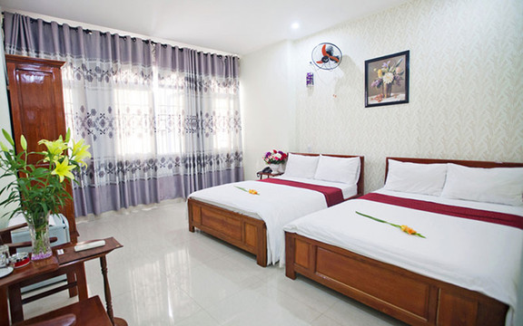 Dạ Bến Bờ Hotel 